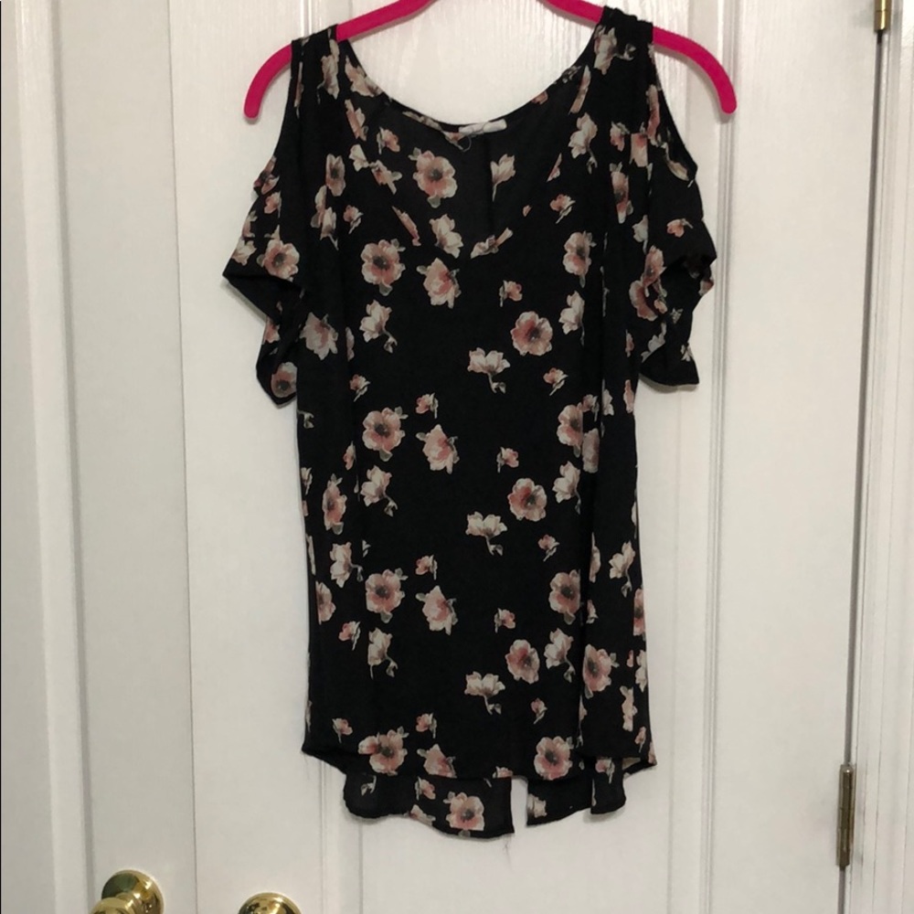 Floral print open shoulder blouse
